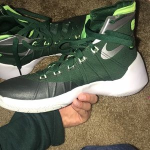 Nike Shoes - 2015 Women’s Hyperdunk basketball shoes Nike Shoes - 2015 Women’s Hyperdunk basketball shoes